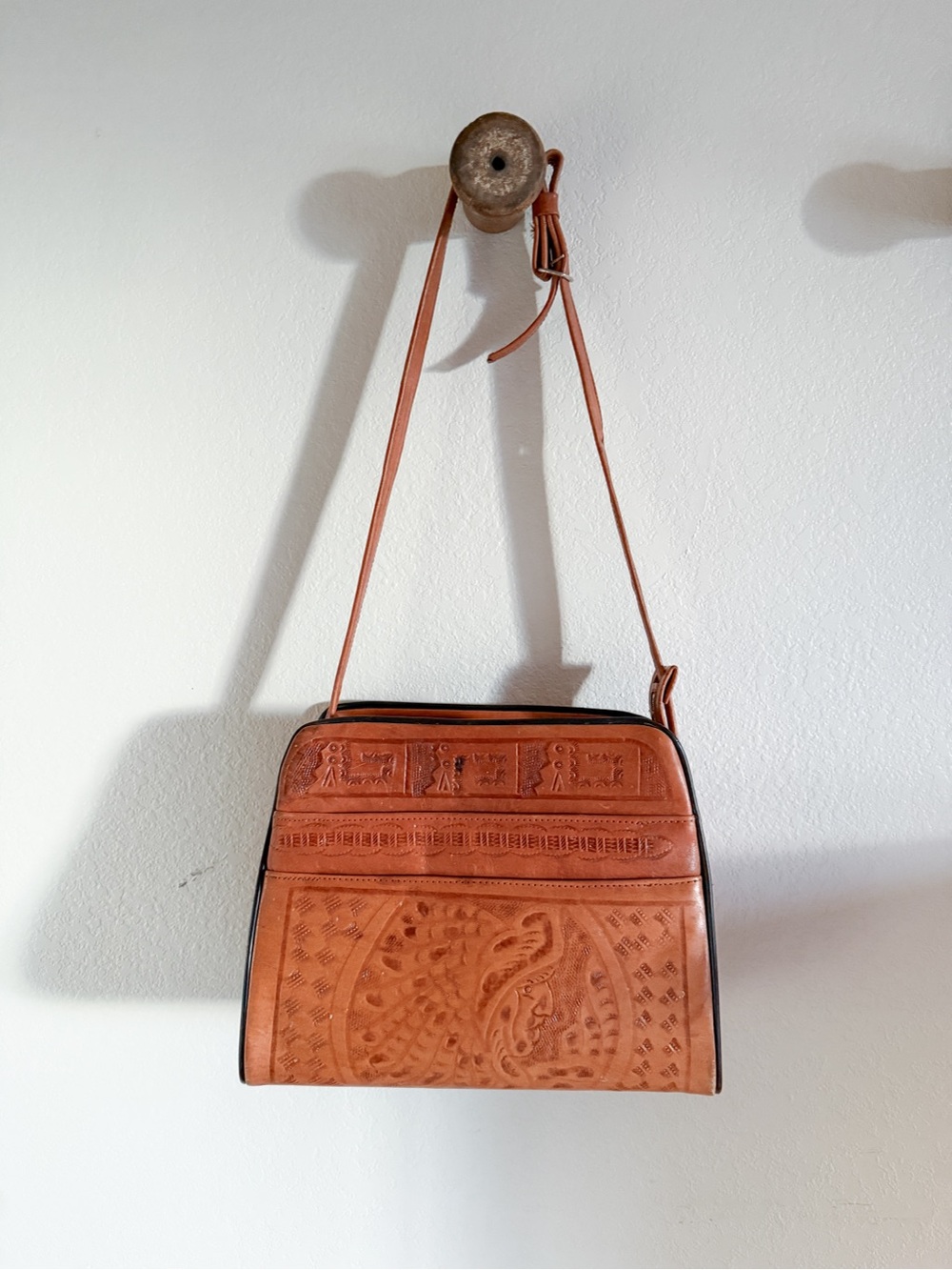 Vintage 1970’s Mexican Leather Embossed Crossbody Bag